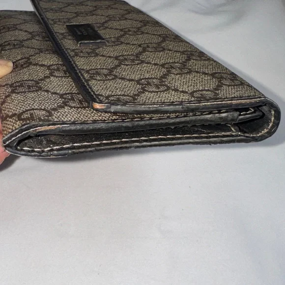 Vintage Gucci GG Plus Monogram Joy Continental
Flap Wallet - Picture 5 of 13
